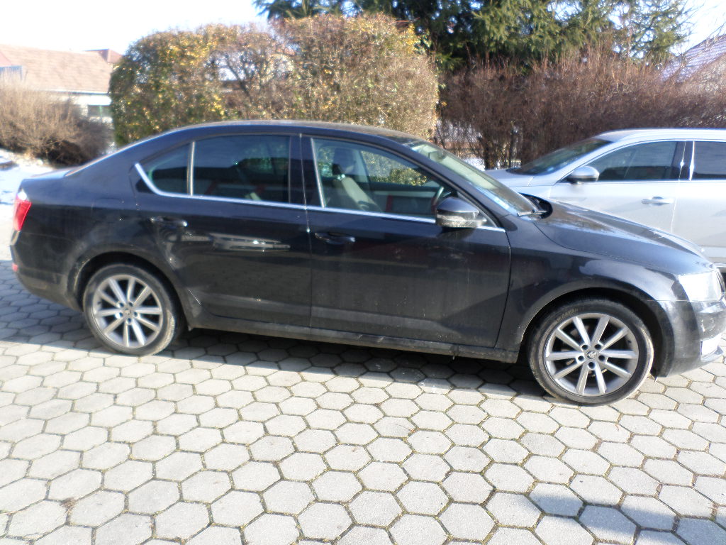 Škoda Octavia 1.6 TDI Ambition - náhľad