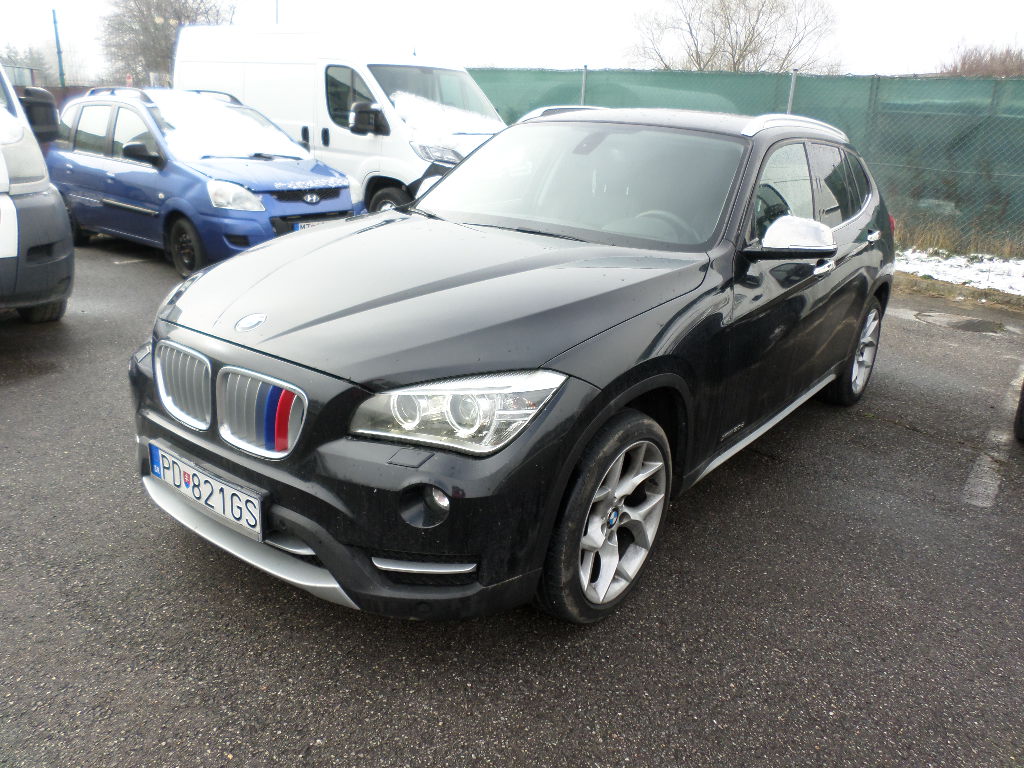 BMW X1 xDrive 20i A/T - náhľad