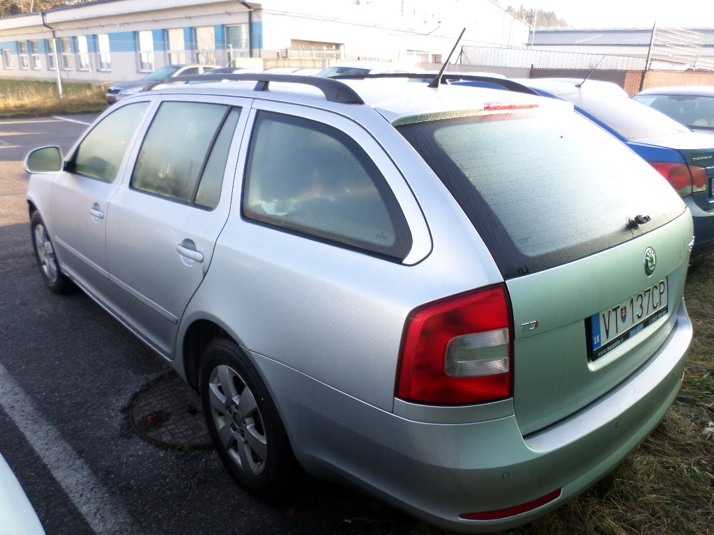 Škoda Octavia Combi 2.0 TDI - náhľad