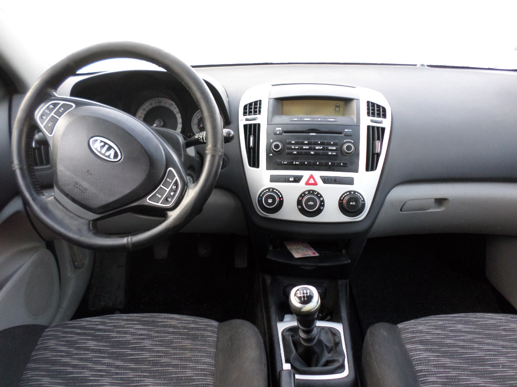 Kia Cee d SW 1.6 CVVT 16V EX - náhľad