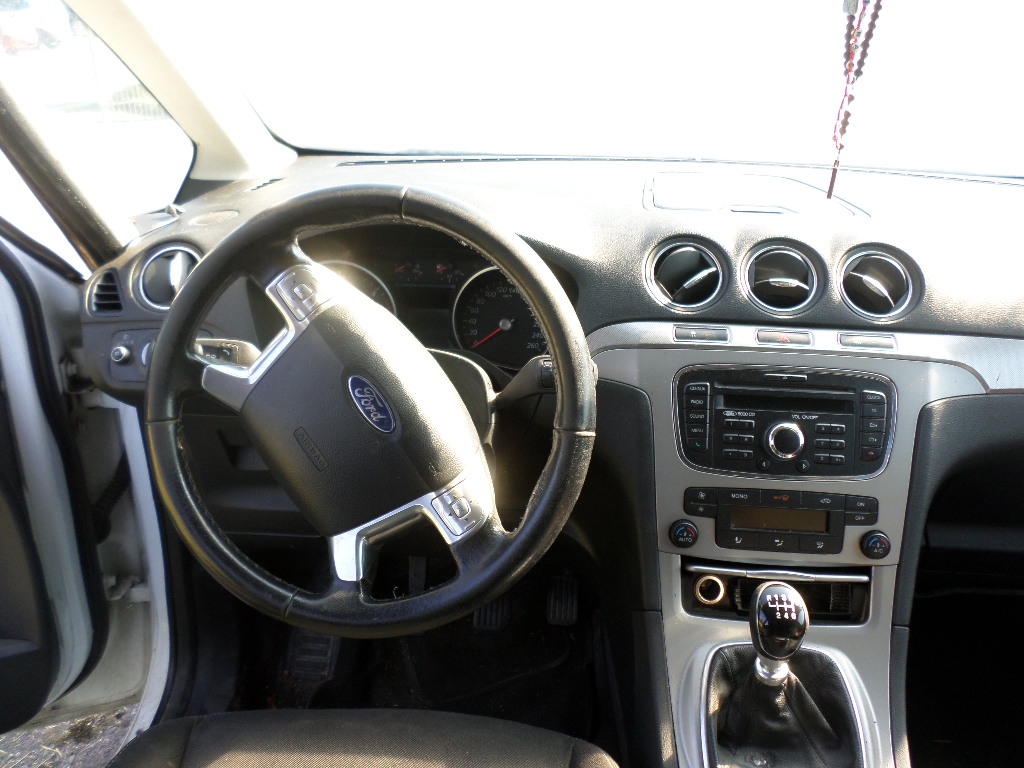 Ford Galaxy 2.0 TDCi DPF 115k Trend 7m - náhľad